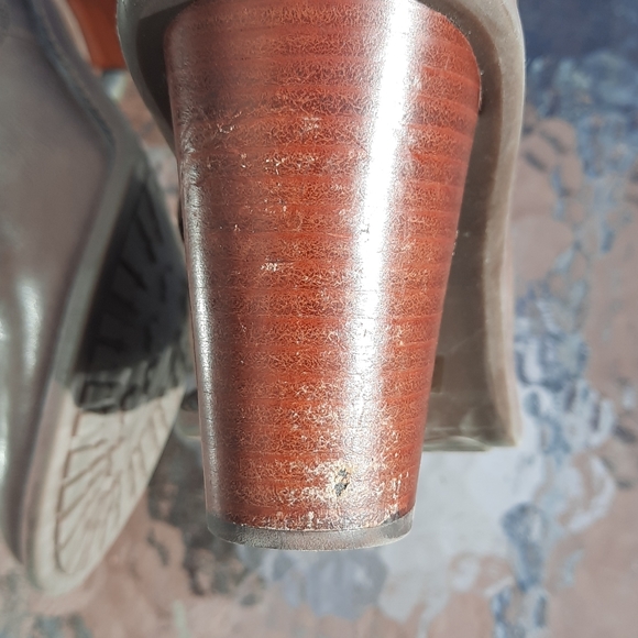 Clarks Kea Blues Taupe Leather Booties 8.5 - Picture 5 of 6